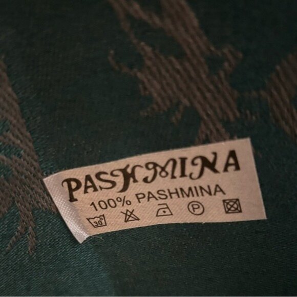 Pashmina Reversible Green & Teal Scarf With Fringe Edges - Picture 6 of 7